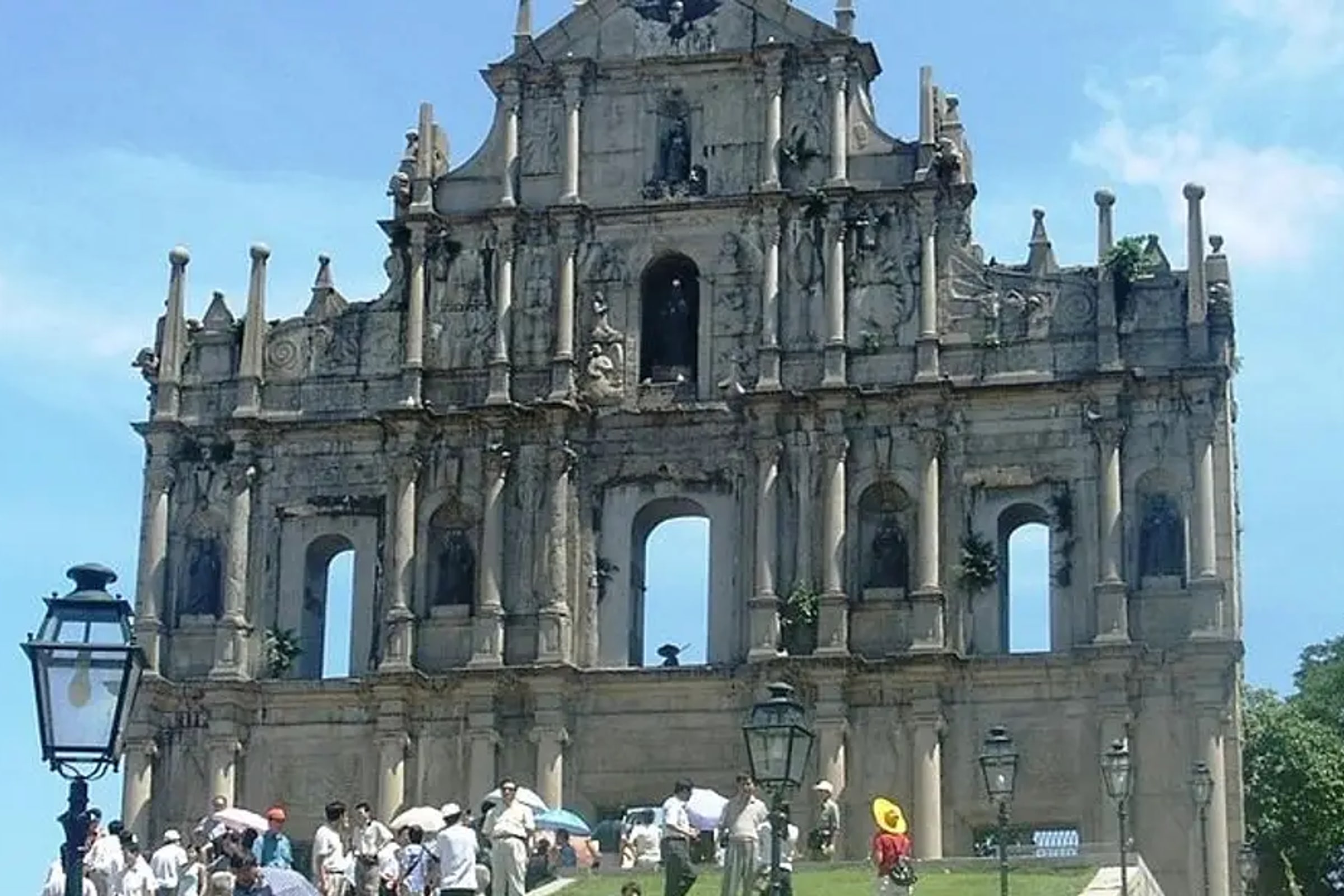 Seat-In-Coach: One-Day Macau City Tour from Hong Kong